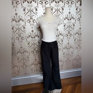 Nicole Miller Wide Leg Drawstring Cargo, 0 American Eagle White Henley Tee XXS